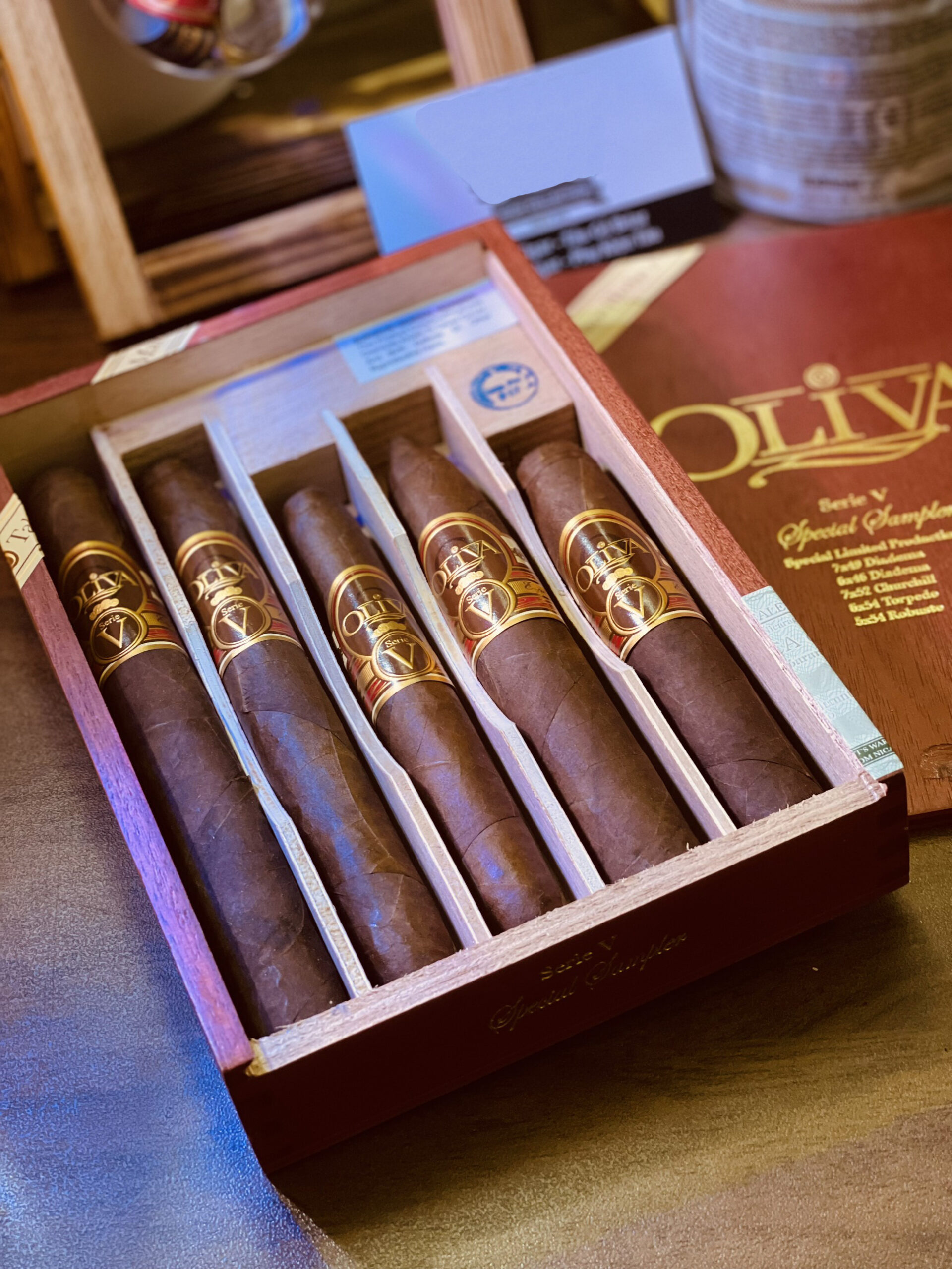 Xì Gà Oliva Serie V Special Sampler-Hộp 5 Điếu - Chuẩn Chính Hãng