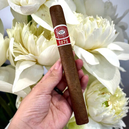 Xi Ga Romeo Y Julieta 1875 Churchill Hop 10 Dieu.3