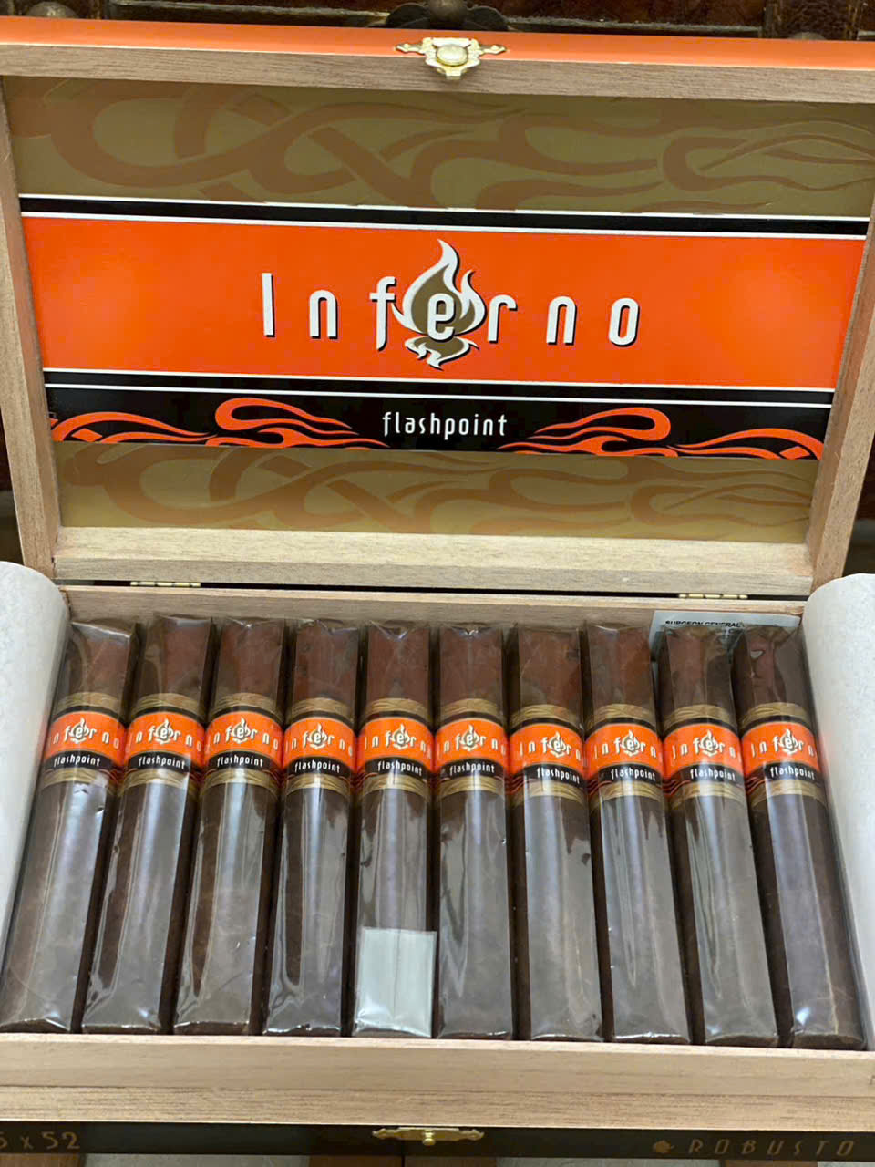 Xì Gà Inferno Flashpoint Robusto Hộp 10 Điếu 6 Xì Gà Inferno Flashpoint Robusto Hộp 10 Điếu.1