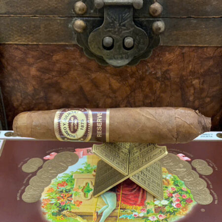 Xì Gà Romeo Y Julieta Reserve Love Story Hộp 27 Điếu.3